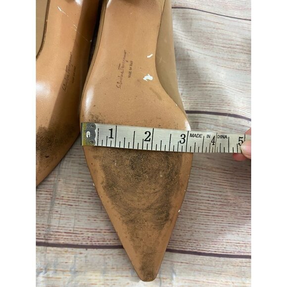 Salvatore Ferragamo Women's Brown Pointed Toe Leather Pumps - 9B - Picture 11 of 13